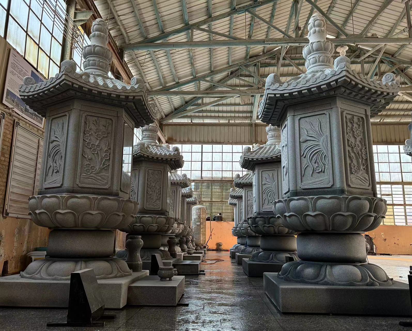Kế thừa nghề thủ công và khắc